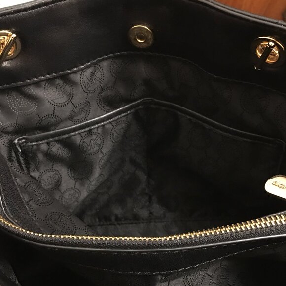 Michael Kors Susannah Large Quilted Black Tote Bag - Picture 14 of 16